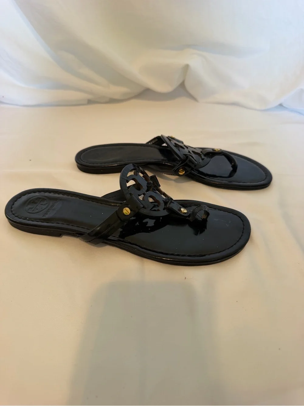 Tory Burch Miller Black Patent Leather Logo Thong Sandals Size 10